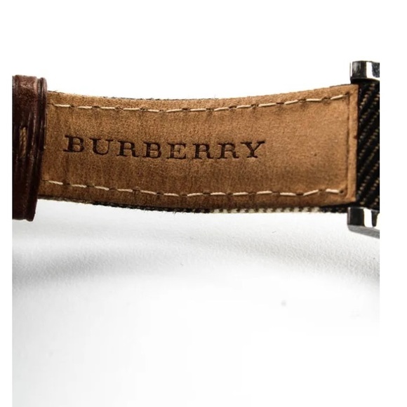 EUC Burberry Women's The City Watch Brown/Red/Black - Picture 6 of 8